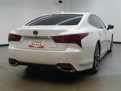 LEXUS LS - 8
