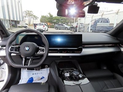 BMW 5 SERIES - 5