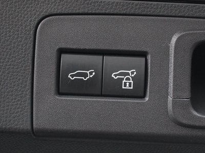 TOYOTA CROWN SPORT - 10