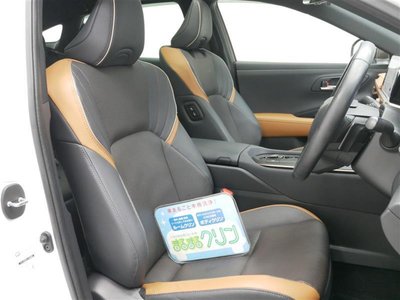 TOYOTA CROWN CROSSOVER - 4