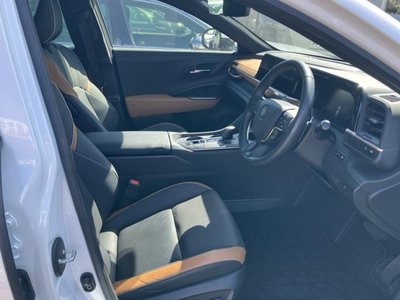 TOYOTA CROWN CROSSOVER - 8