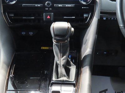 صورة 10 لـ 2023 Toyota ALPHARD