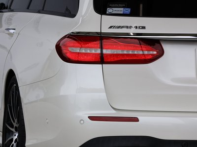 MERCEDES-BENZ E-CLASS AMG - 8