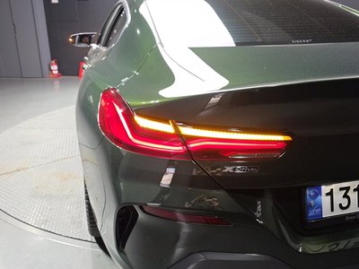 BMW 8 SERIES - 10
