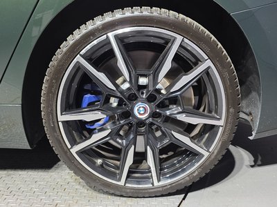 BMW 8 SERIES - 8