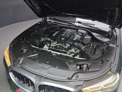 BMW 8 SERIES - 7
