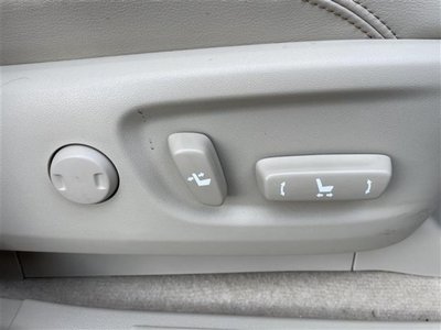 TOYOTA LAND CRUISER PRADO - 8