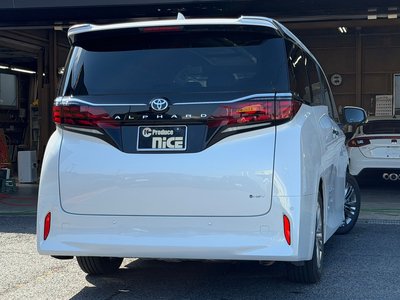 2026 Toyota ALPHARD — миниатюра 17