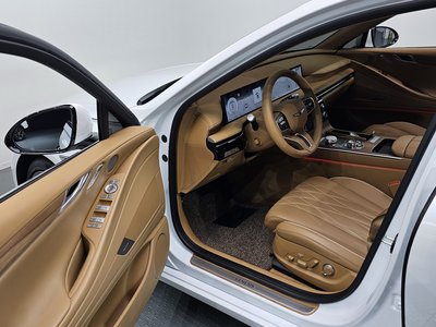 GENESIS G80 (RG3) - 10