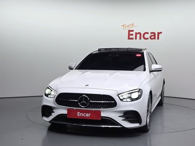 MERCEDES-BENZ E-CLASS - 2