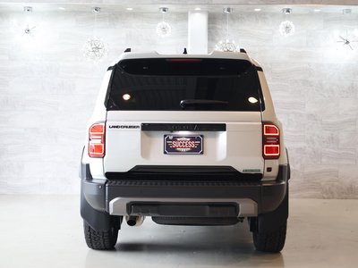 2024 Toyota LAND CRUISER 250 photo 6