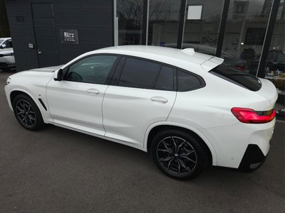 2024 BMW X4 thumbnail 16