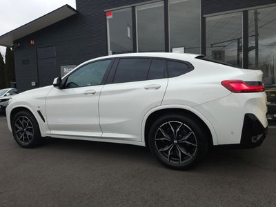 2024 BMW X4 thumbnail 17