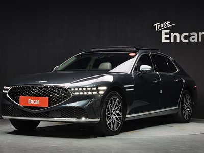 صورة 1 لـ 2022 Genesis G90 (RS4)