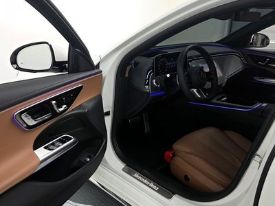 MERCEDES-BENZ E-CLASS - 10