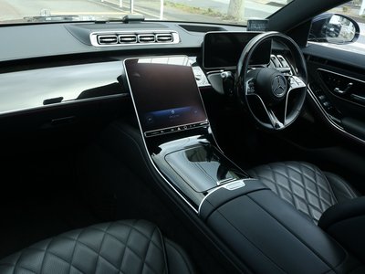 2022 Mercedes-BENZ S-CLASS photo 3