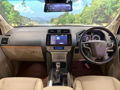 TOYOTA LAND CRUISER PRADO - 2