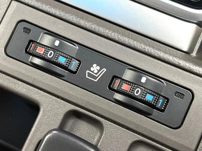 TOYOTA LAND CRUISER PRADO - 9