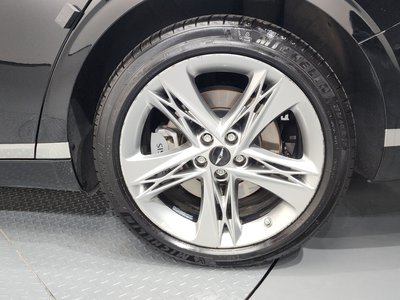صورة 8 لـ 2022 Genesis G90 (RS4)