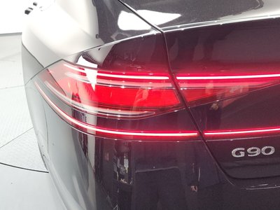 صورة 10 لـ 2022 Genesis G90 (RS4)
