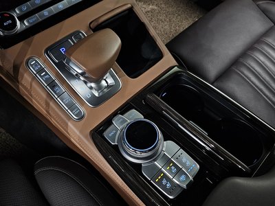 2020 Genesis G90 照片 9