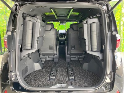 2024 Toyota ALPHARD — миниатюра 11