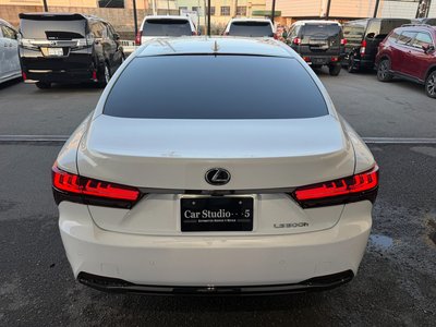 2023 Lexus LS — миниатюра 12
