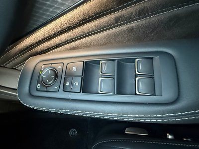 2023 Lexus LS — миниатюра 41