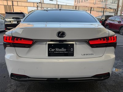 2023 Lexus LS — миниатюра 11