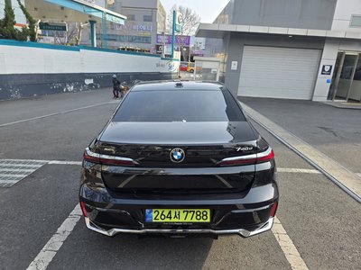 BMW 7 SERIES - 7