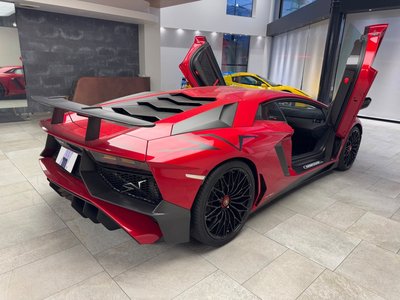 LAMBORGHINI AVENTADOR - 7