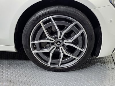 MERCEDES-BENZ E-CLASS - 6