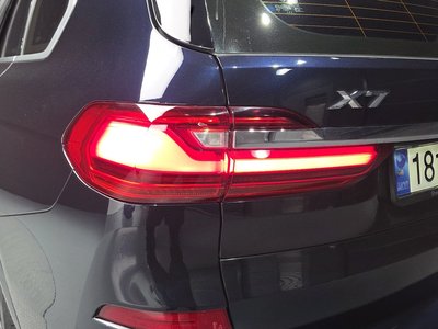 BMW X7 - 10