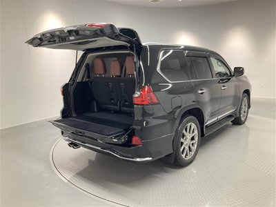 LEXUS LX - 10