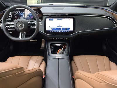 MERCEDES-BENZ E-CLASS - 5