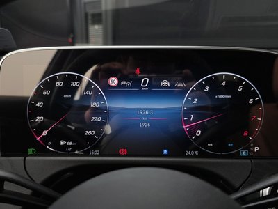 MERCEDES-BENZ E-CLASS - 10