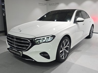 MERCEDES-BENZ E-CLASS - 1