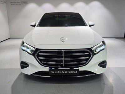 MERCEDES-BENZ E-CLASS - 7