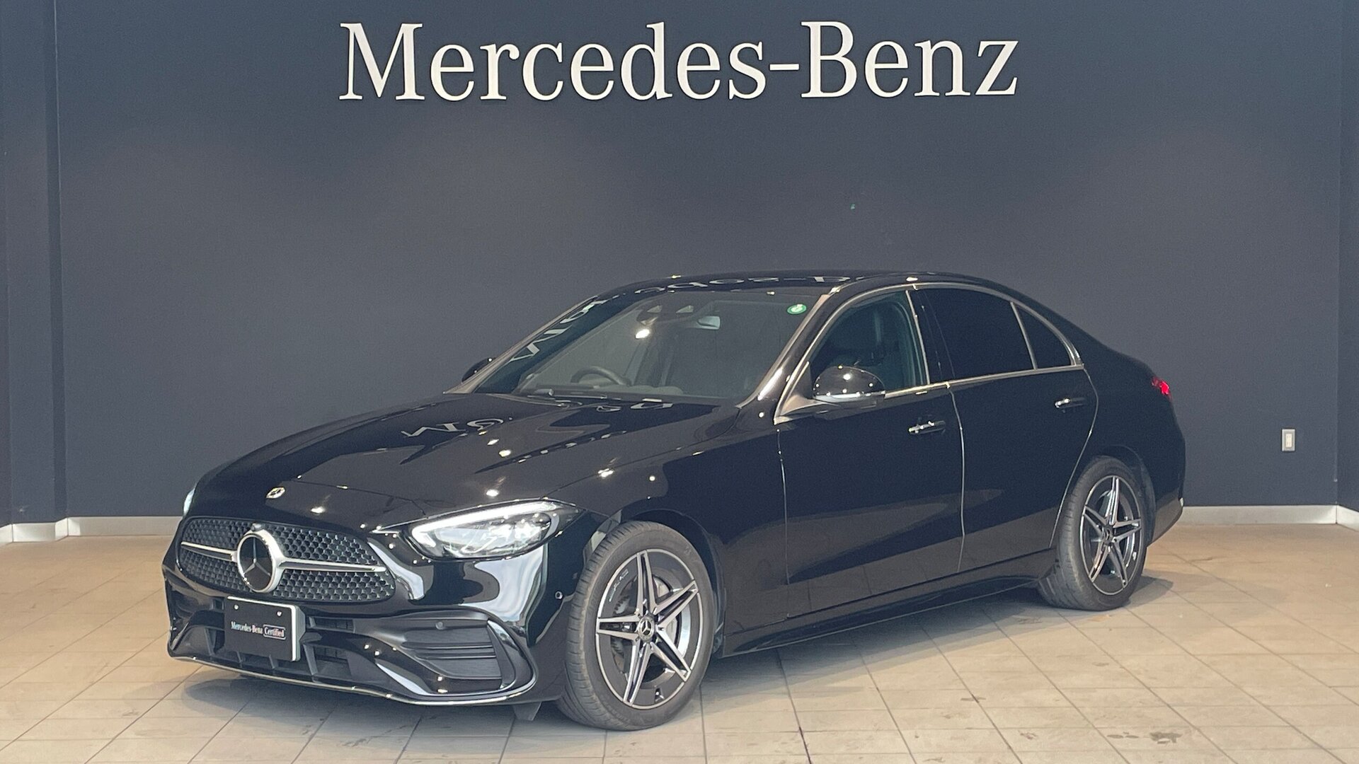 MERCEDES-BENZ C-CLASS - View 1