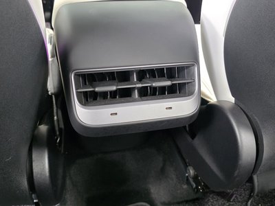 2024 Tesla MODEL Y — миниатюра 19