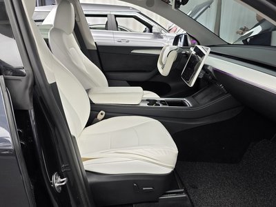 2024 Tesla MODEL Y — миниатюра 11