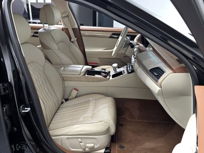 صورة مصغرة 16 لـ 2019 Genesis G90