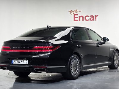 صورة 2 لـ 2019 Genesis G90