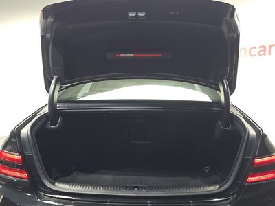 صورة مصغرة 23 لـ 2019 Genesis G90