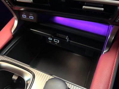 صورة مصغرة 45 لـ 2025 Lexus RX