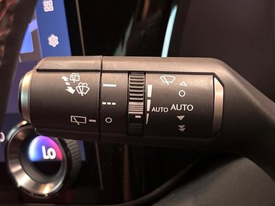 صورة مصغرة 40 لـ 2025 Lexus RX