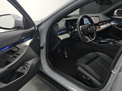 2025 BMW 5 SERIES — миниатюра 17