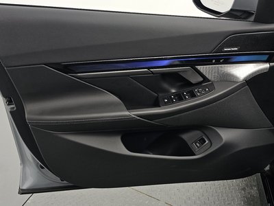 2025 BMW 5 SERIES — миниатюра 14