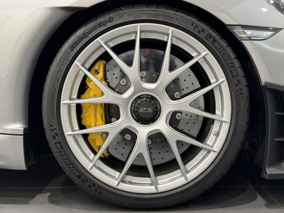 PORSCHE 718 SPYDER - 9