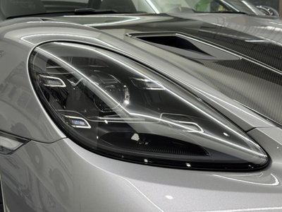 PORSCHE 718 SPYDER - 3